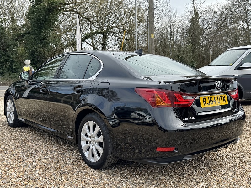Lexus 2.5 300h SE Saloon 4dr Petrol Hybrid CVT Euro 5 (s/s) (223 ps)