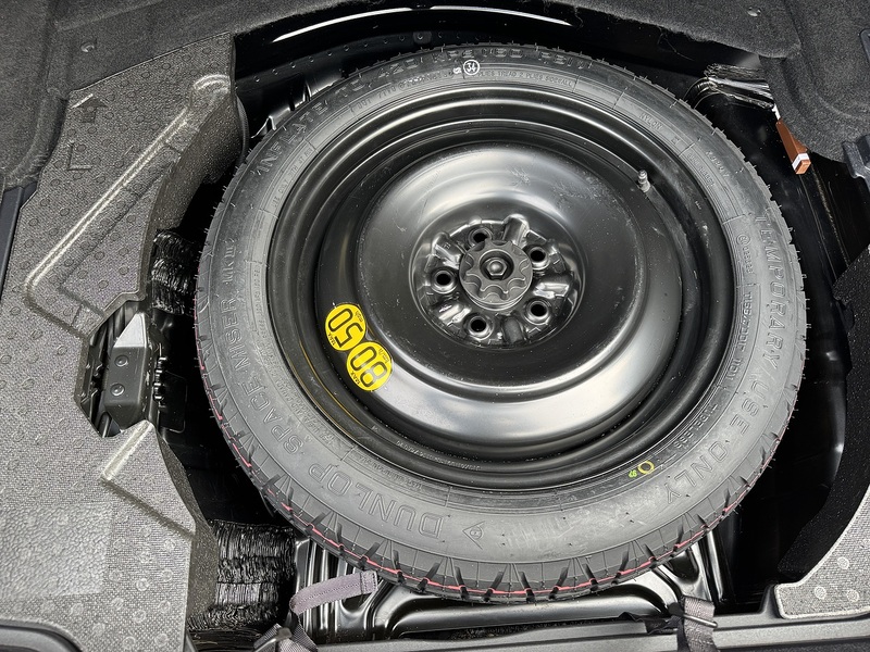 Lexus 2.5 300h SE Saloon 4dr Petrol Hybrid CVT Euro 5 (s/s) (223 ps)