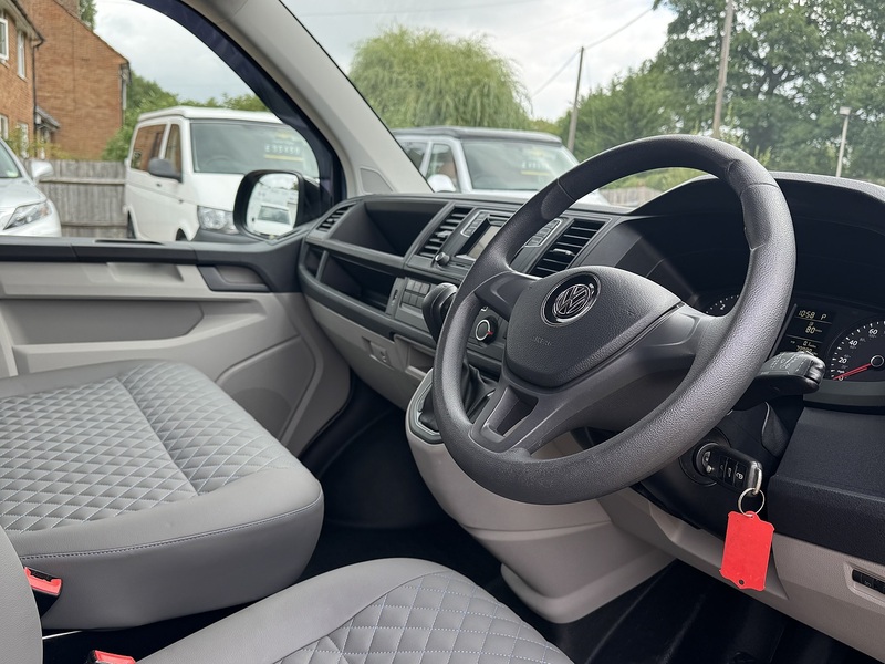 Volkswagen T6 T30 150 DSG SWB 2.0 4dr Camper Automatic Diesel