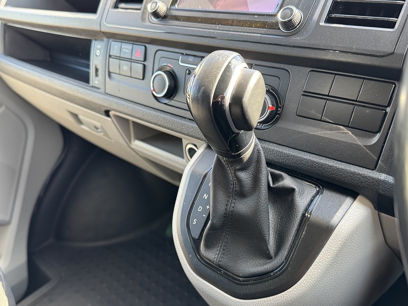 Volkswagen T6 T30 150 DSG SWB 2.0 5dr Combi Van Automatic Diesel