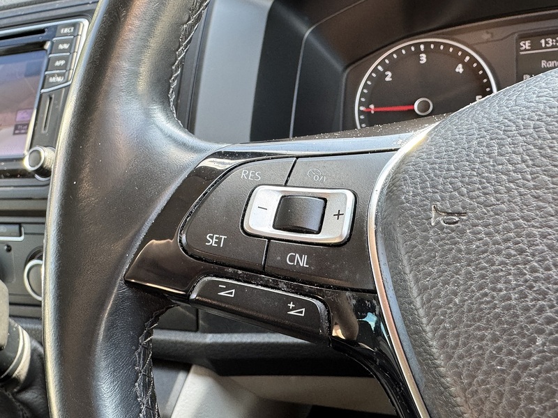 Volkswagen T6 T30 150 DSG SWB 2.0 5dr Combi Van Automatic Diesel