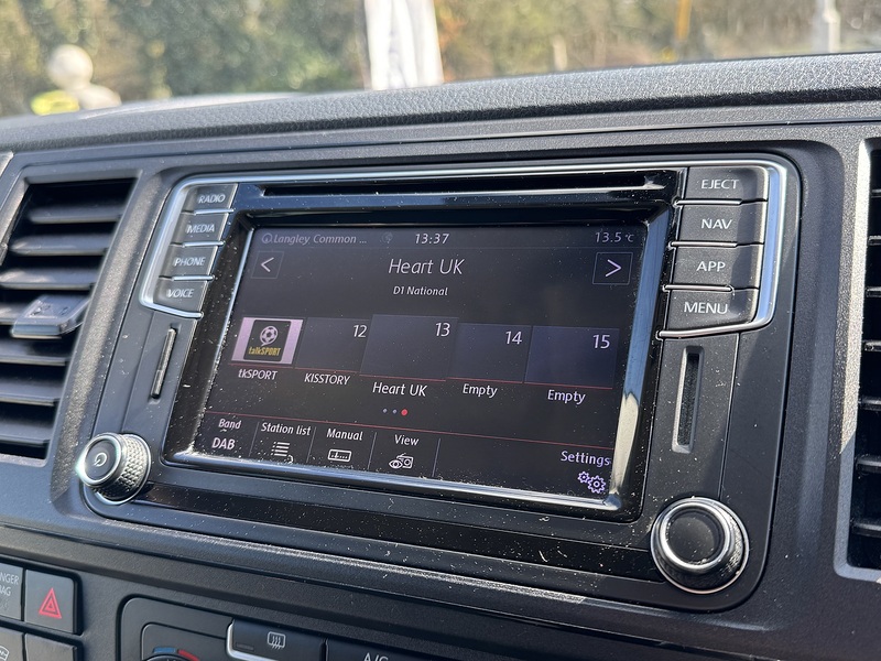 Volkswagen T6 T30 150 DSG SWB 2.0 5dr Combi Van Automatic Diesel