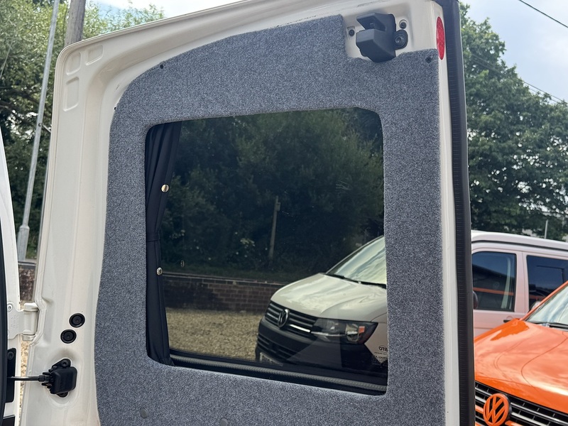 Volkswagen T6 T30 102 SWB 2.0 5dr Camper Manual