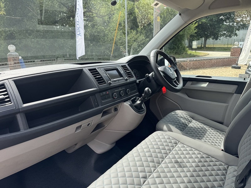 Volkswagen T6 T30 102 SWB 2.0 5dr Camper Manual