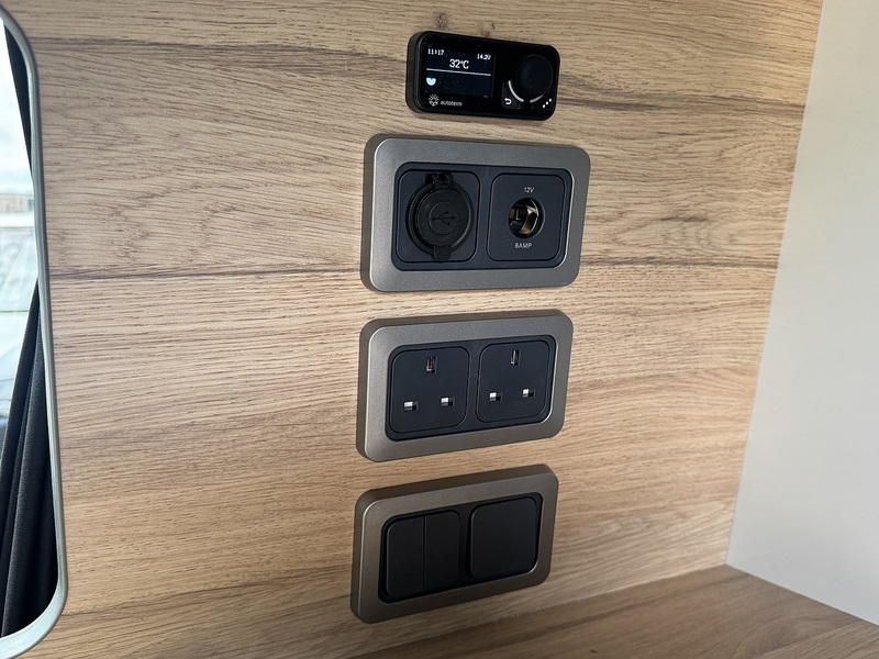 Volkswagen T6 T30 102 SWB 2.0 5dr Camper Manual