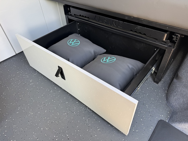 Volkswagen T6 T30 102 SWB 2.0 5dr Camper Manual