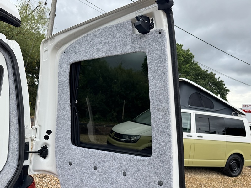 Volkswagen T6.1 T32 150 4 Motion LWB 2.0 5dr Camper Manual Diesel