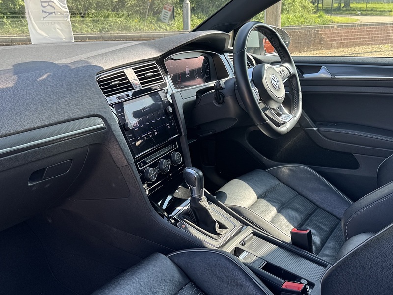 Volkswagen 2.0 TDI GTD Hatchback 5dr Diesel DSG Euro 6 (s/s) (184 ps)