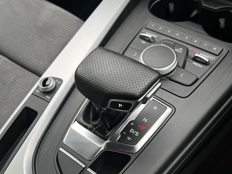 Audi TFSI S line Quattro 2.0 4dr Saloon Automatic Petrol