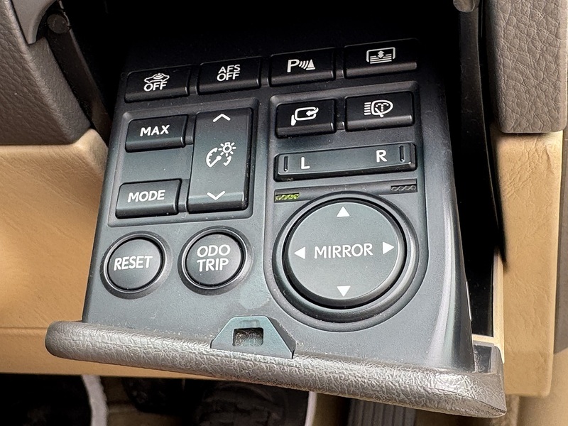 Lexus 3.5 450h SE-L V6 Saloon 4dr Petrol Hybrid CVT Euro 4 (s/s) (340 ps)