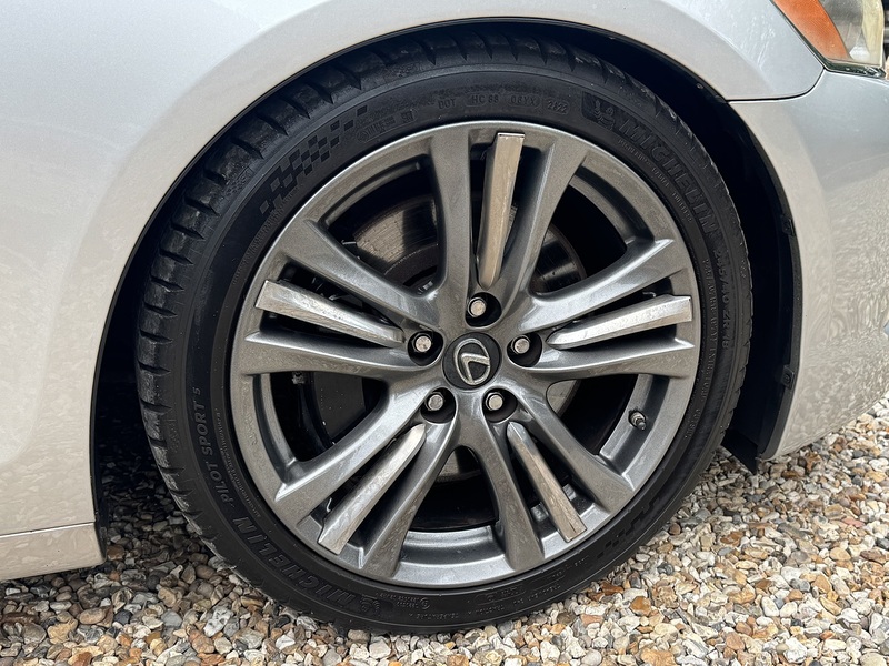 Lexus 3.5 450h SE-L V6 Saloon 4dr Petrol Hybrid CVT Euro 4 (s/s) (340 ps)