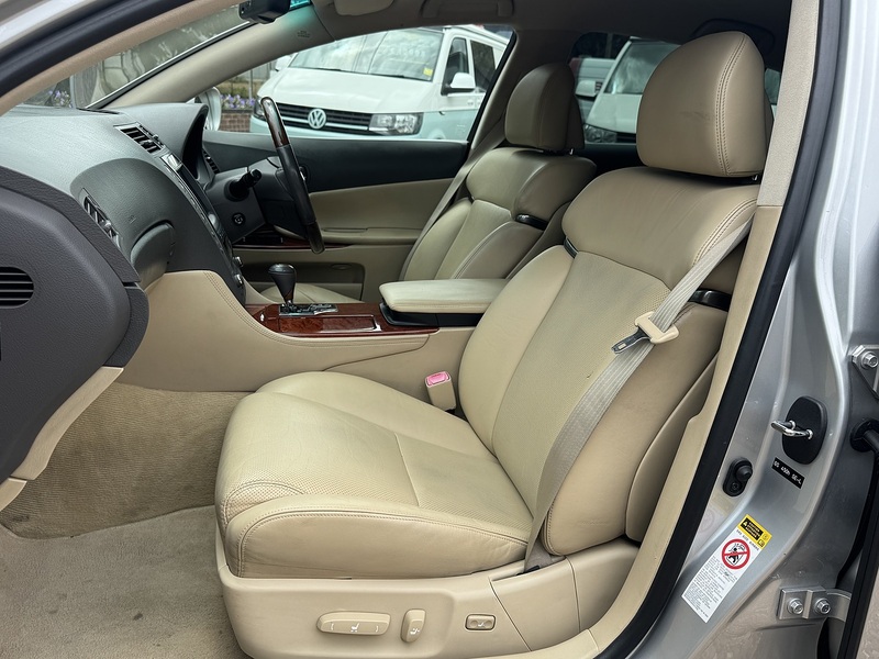 Lexus 3.5 450h SE-L V6 Saloon 4dr Petrol Hybrid CVT Euro 4 (s/s) (340 ps)