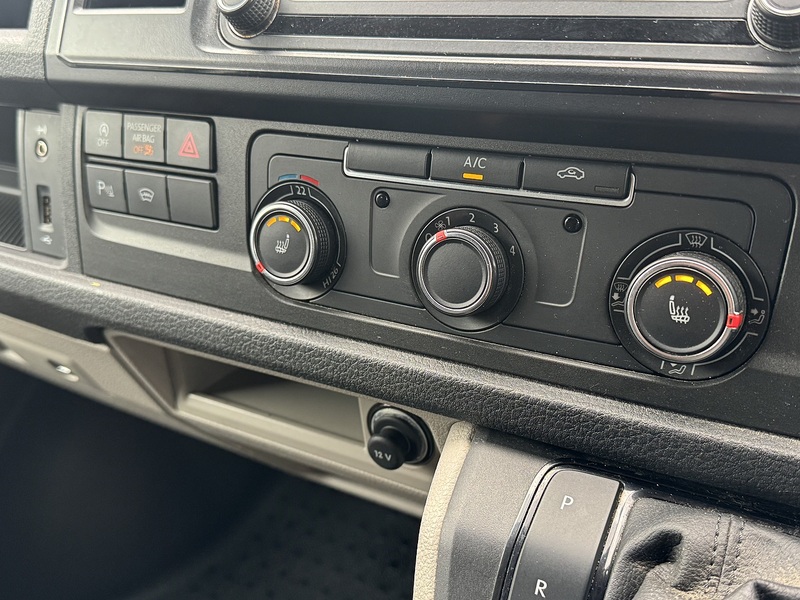 Volkswagen T6 T32 204 DSG SWB 2.0 Camper DSG Diesel