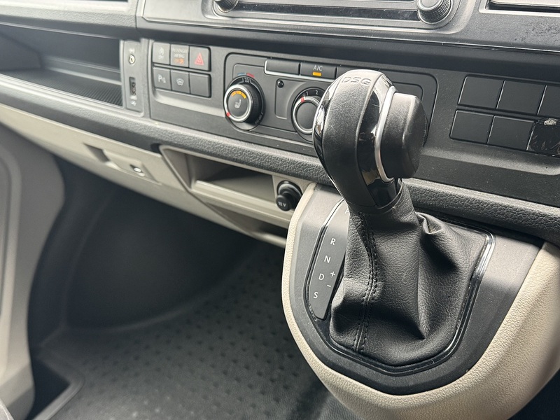 Volkswagen T6 T32 204 DSG SWB 2.0 Camper DSG Diesel