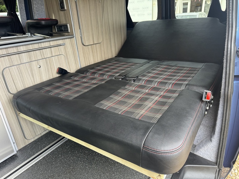 Volkswagen T6 T32 204 DSG SWB 2.0 Camper DSG Diesel