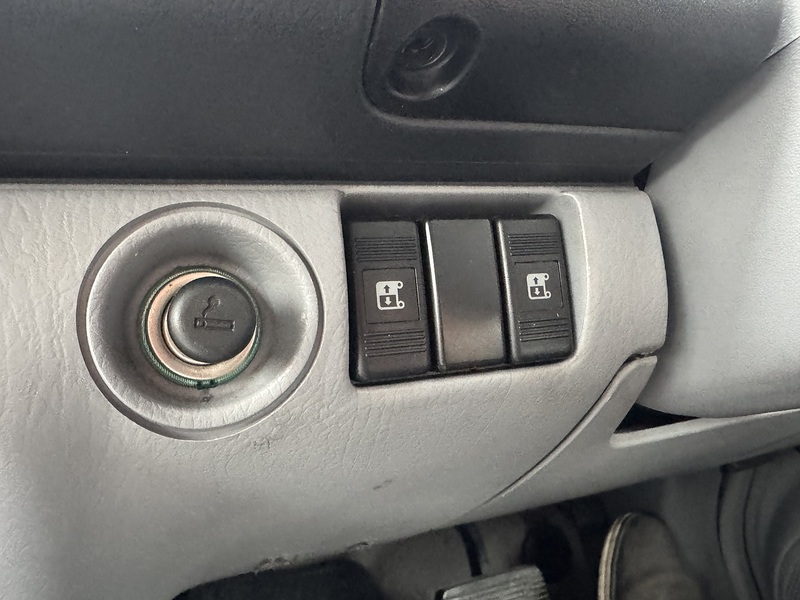 Mazda 2.0 Friendee 2.0 Camper Automatic Petrol