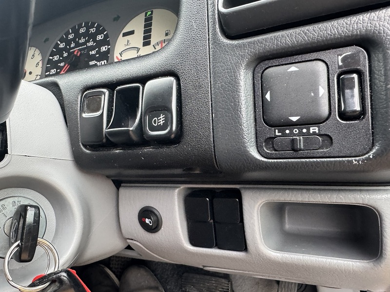 Mazda 2.0 Friendee 2.0 Camper Automatic Petrol