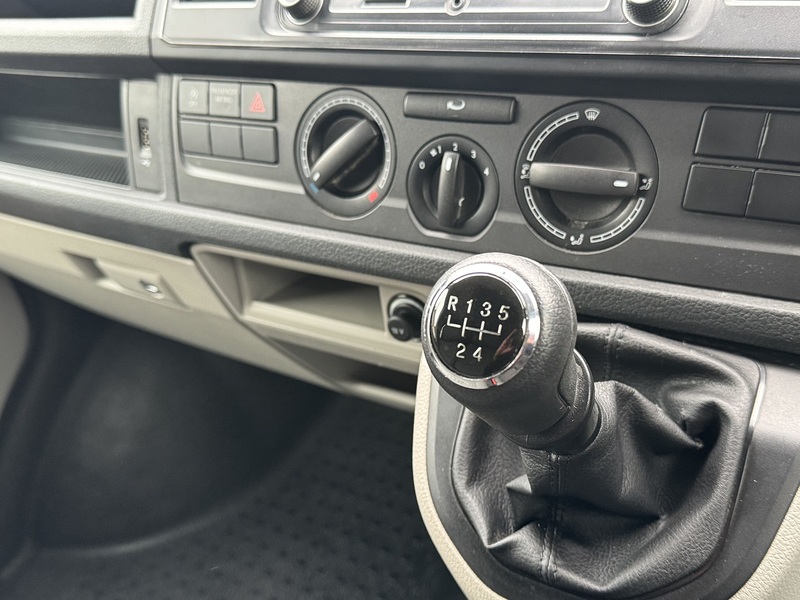 Volkswagen T6 T28 102 SWB 2.0 5dr Camper Manual Diesel