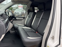 T6 T30 102 SWB 2.0 5dr Camper Manual Diesel