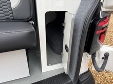 T6 T30 102 SWB 2.0 5dr Camper Manual Diesel