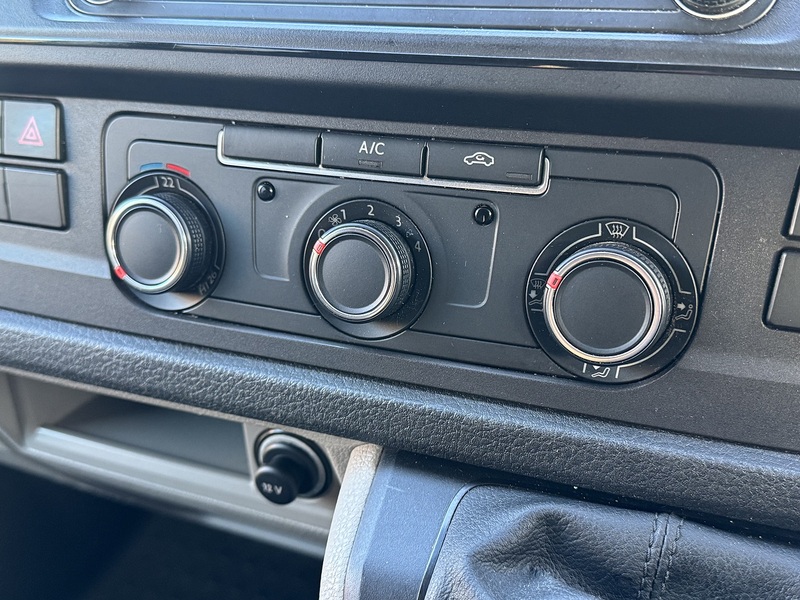 Volkswagen T6 T28 102 SWB 2.0 5dr Combi van Manual Diesel