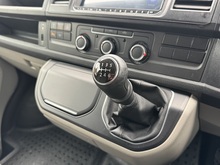 T6 T28 150 SWB Highline 2.0 5dr Camper Manual Diesel