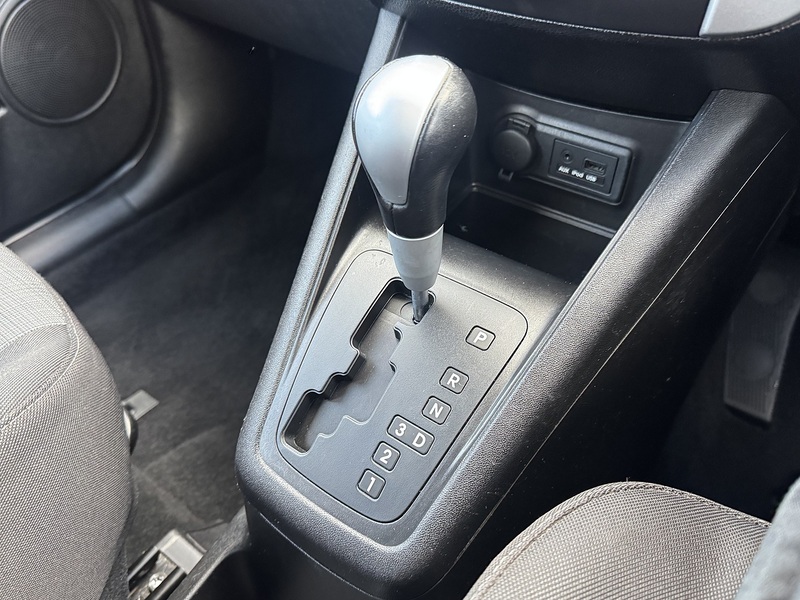 Kia 1.6 2 MPV 5dr Petrol Auto Euro 5 (123 bhp)