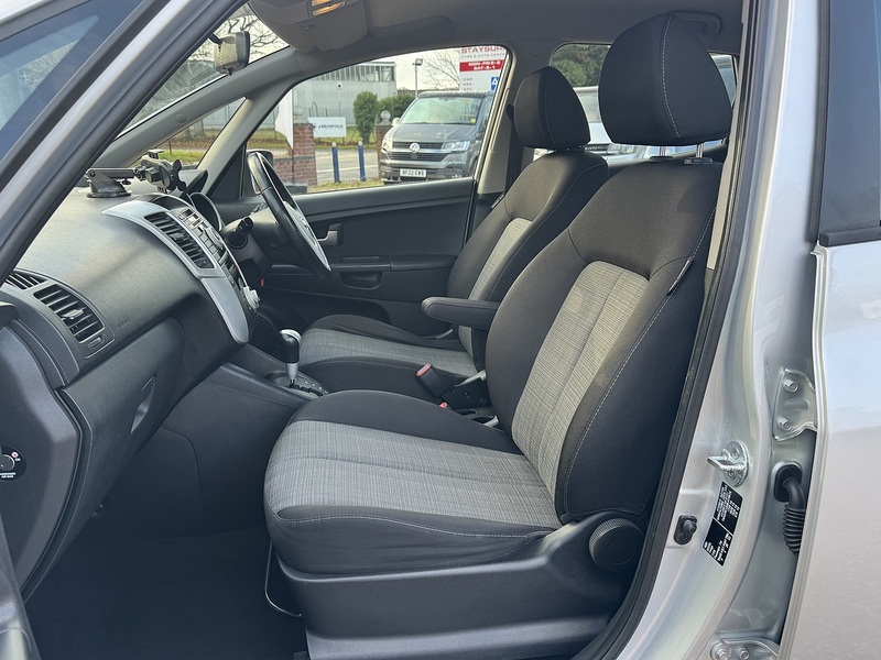 Kia 1.6 2 MPV 5dr Petrol Auto Euro 5 (123 bhp)