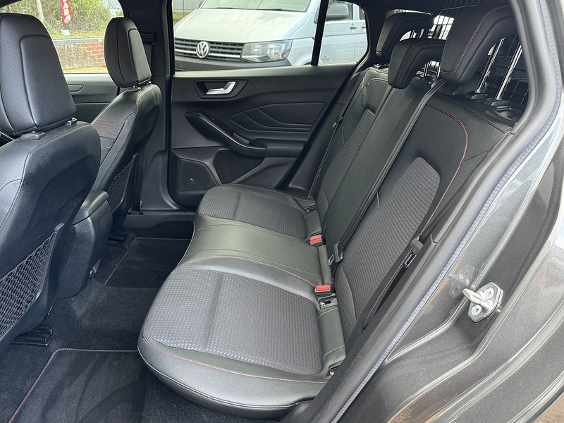 Ford 1.5 EcoBoost ST-Line X Automatic 1.5 5dr Estate Automatic Petrol