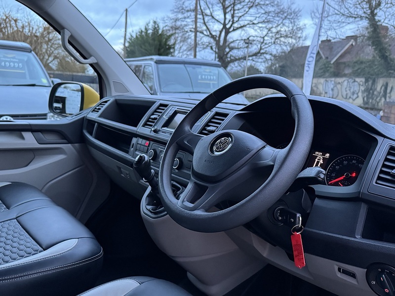 Volkswagen T6 T28 102 SWB 2.0 5dr Camper Manual Diesel