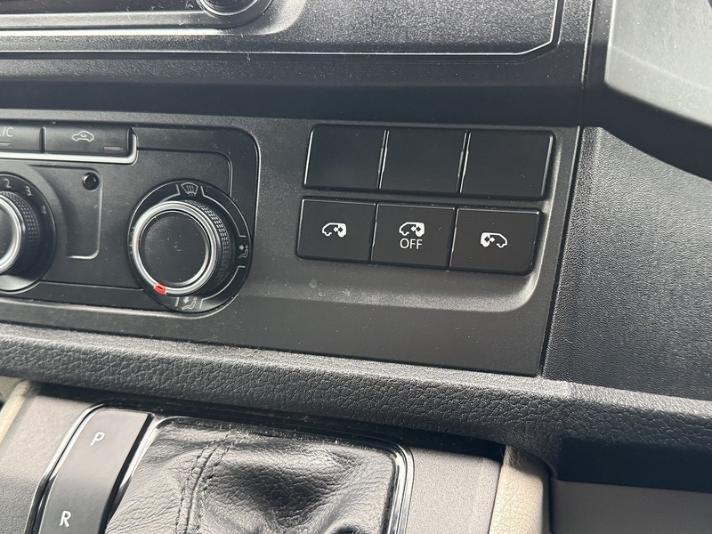 Volkswagen T6 T32 204 BiTdi DSG SWB 2.0 5dr Camper Automatic Diesel