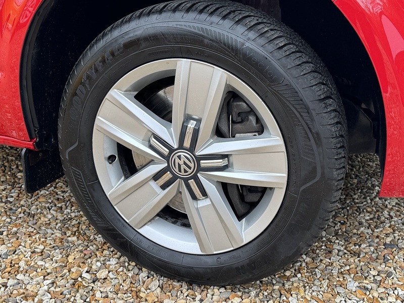 Volkswagen 2.0 BiTDI T30 BlueMotion Tech Highline Kombi Double Cab 5dr Diesel DSG FWD SWB Euro 6 (s/s) (204 ps)