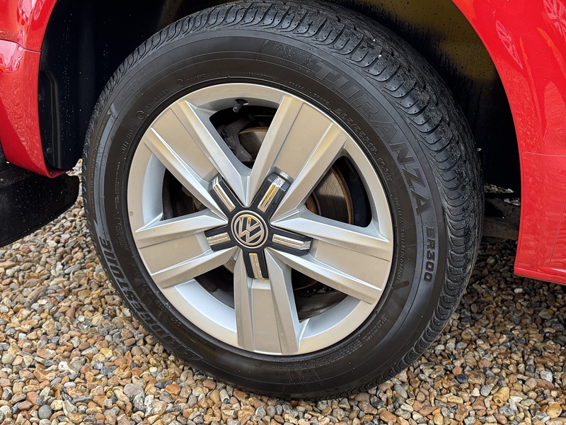 Volkswagen 2.0 BiTDI T30 BlueMotion Tech Highline Kombi Double Cab 5dr Diesel DSG FWD SWB Euro 6 (s/s) (204 ps)