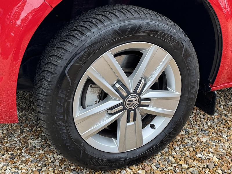 Volkswagen 2.0 BiTDI T30 BlueMotion Tech Highline Kombi Double Cab 5dr Diesel DSG FWD SWB Euro 6 (s/s) (204 ps)