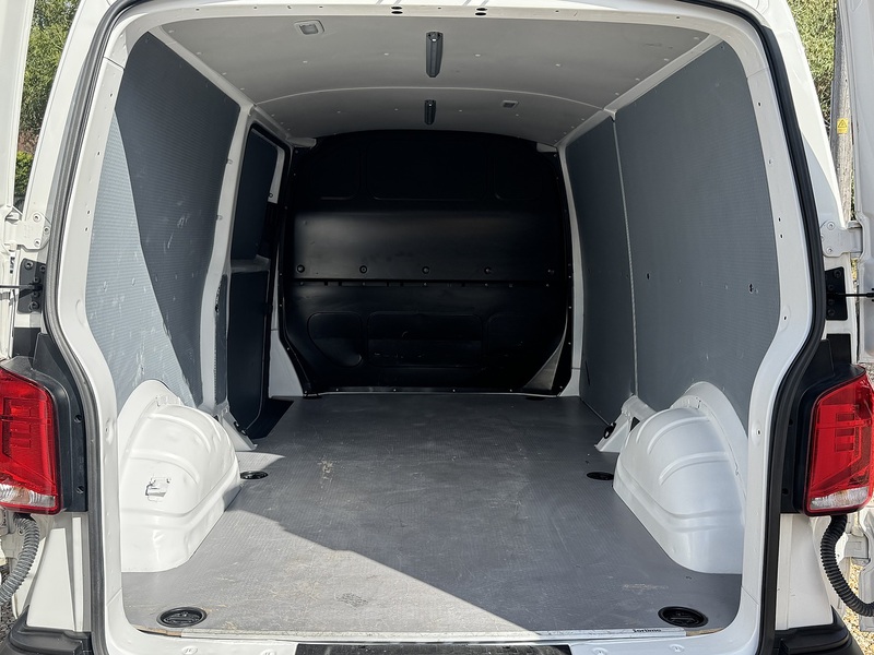 Volkswagen T6.1 T32 110 LWB Startline 2.0 5dr Panel Van Manual Diesel