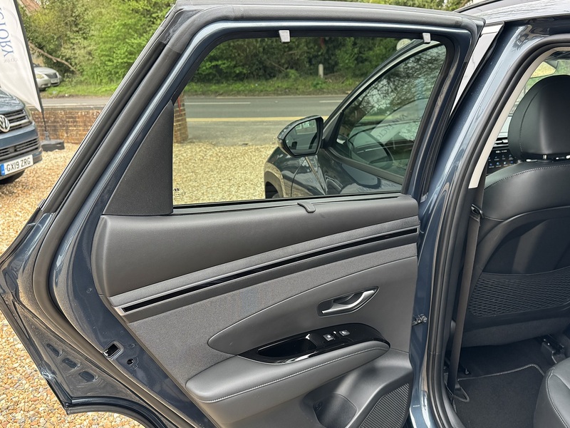 Hyundai 1.6 h T-GDi Ultimate SUV 5dr Petrol Hybrid Auto Euro 6 (s/s) (230 ps)