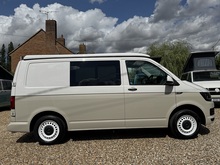 T6 T30 102 SWB 2.0 5dr Camper Manual Diesel