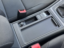 Match Tdi Bluemotion Technology Dsg Hatchback 1.6 Semi Auto Diesel