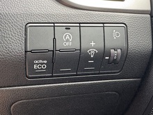 1.6 CRDi Blue Drive SE Hatchback 5dr Diesel DCT Euro 6 (s/s) (110 ps)