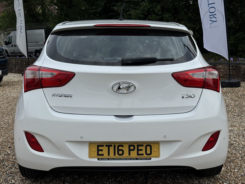Hyundai 1.6 CRDi Blue Drive SE Hatchback 5dr Diesel DCT Euro 6 (s/s) (110 ps)