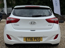 1.6 CRDi Blue Drive SE Hatchback 5dr Diesel DCT Euro 6 (s/s) (110 ps)
