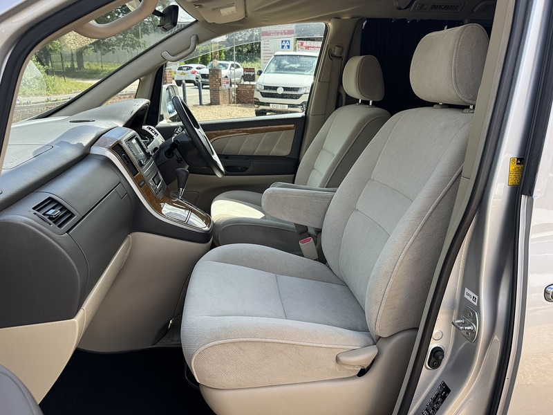 Toyota 2.4 Automatic 2360 5dr Motor Caravan Automatic Petrol