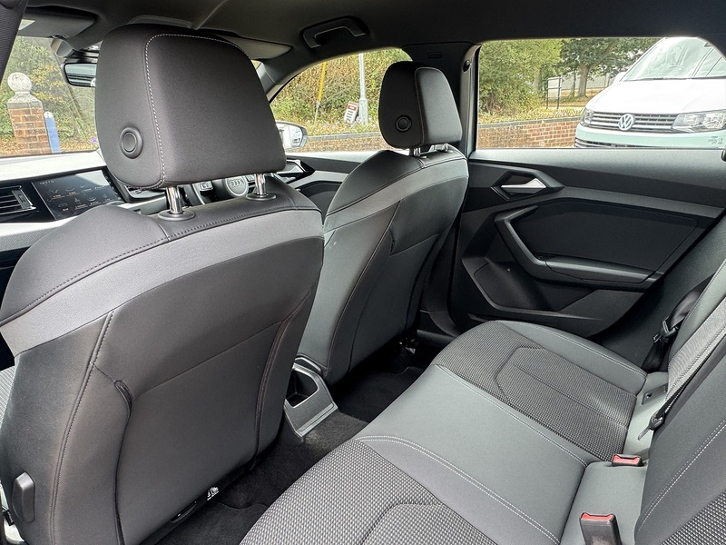 Audi 1.5 TFSI 35 S line Sportback 5dr Petrol S Tronic Euro 6 (s/s) (150 ps)