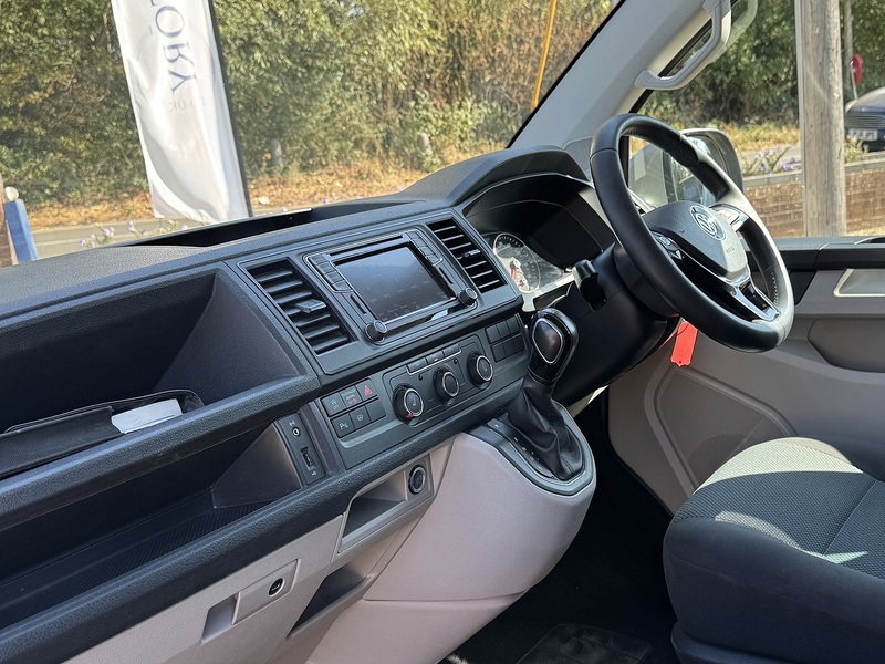 Volkswagen T6 T32 150 DSG LWB Highline 2.0 4dr Window Van Automatic Diesel