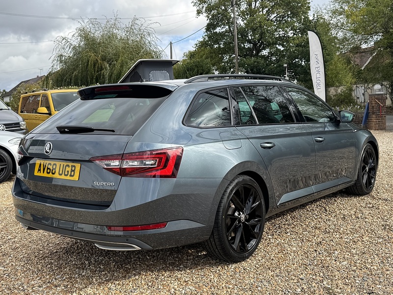 Skoda 2.0 TDI SportLine Plus Estate 5dr Diesel DSG Euro 6 (s/s) (190 ps)