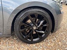 2.0 TDI SportLine Plus Estate 5dr Diesel DSG Euro 6 (s/s) (190 ps)
