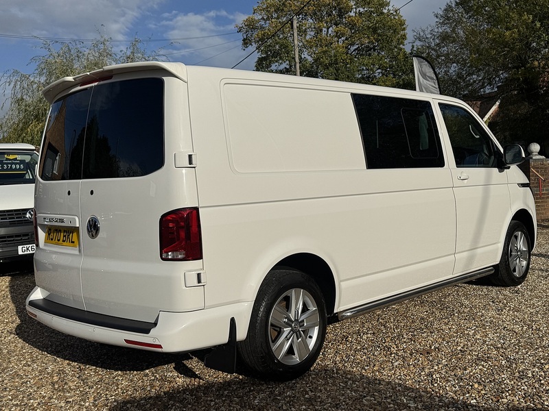 Volkswagen T6.1 T32 150 LWB Highline 2.0 5dr Combi Van Manual Diesel