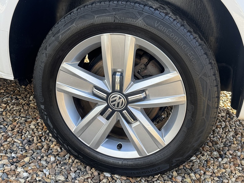 Volkswagen T6.1 T32 150 LWB Highline 2.0 5dr Combi Van Manual Diesel
