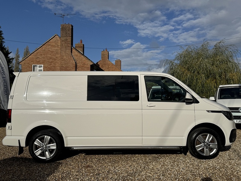 Volkswagen T6.1 T32 150 LWB Highline 2.0 5dr Combi Van Manual Diesel