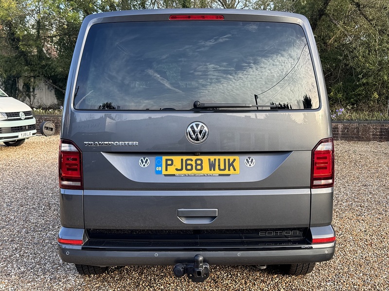 Volkswagen 2.0 TDI T30 BlueMotion Tech Edition Kombi Double Cab 5dr Diesel DSG FWD SWB Euro 6 (s/s) (150 ps)